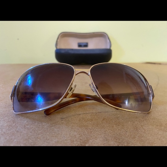 Chanel Vintage Gold sunglasses with case